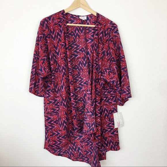 LuLaRoe Tops - Lularoe Lindsey kimono new pink geometric M